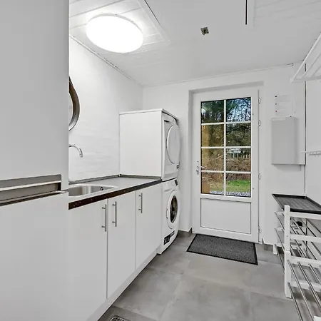 Pet Friendly In With Kitchen Holiday home Ulfborg