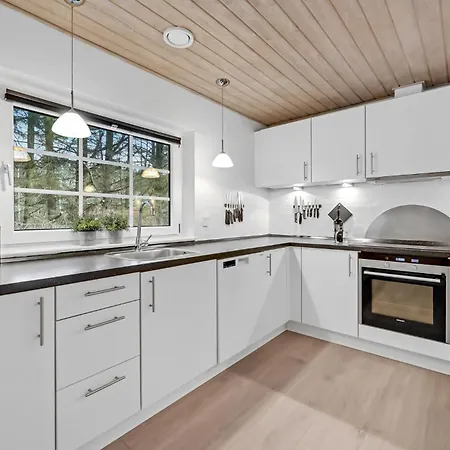 Pet Friendly In With Kitchen * Ulfborg